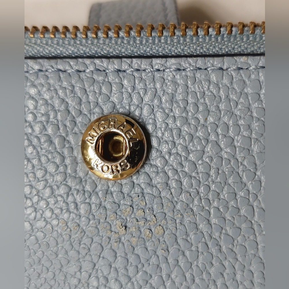 Michael Kors Wristlet. - Picture 12 of 12